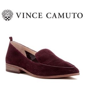 VINCE CAMUTO burgundy suede loafers size 6